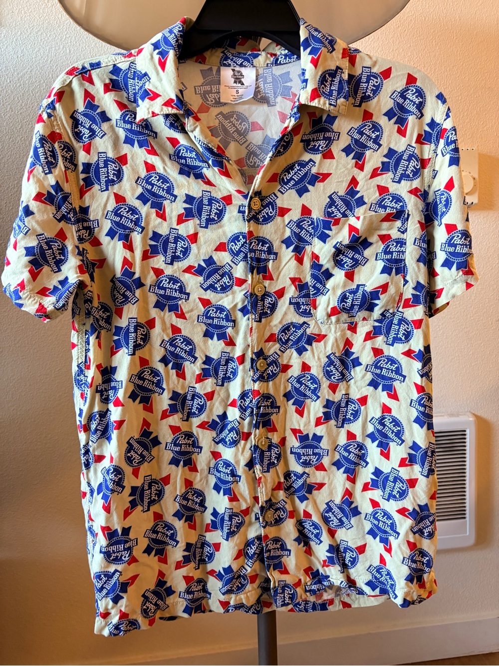 Pabst Blue Ribbon PBR Beer Allover Print Rayon Button Up Camp Shirt Size S